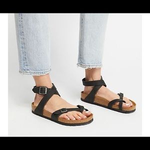 NWOT Birkenstock Yara Sandals size 39 (US 9)